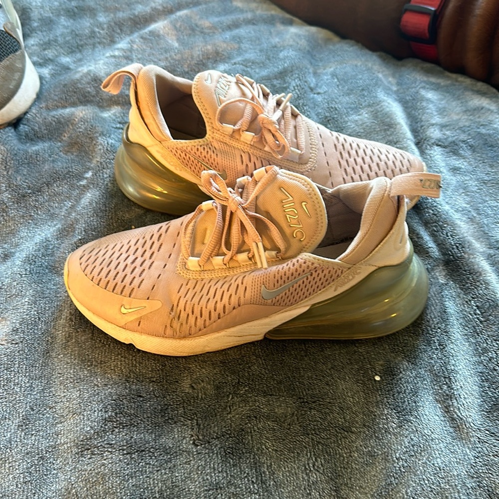 Nike air max 270s